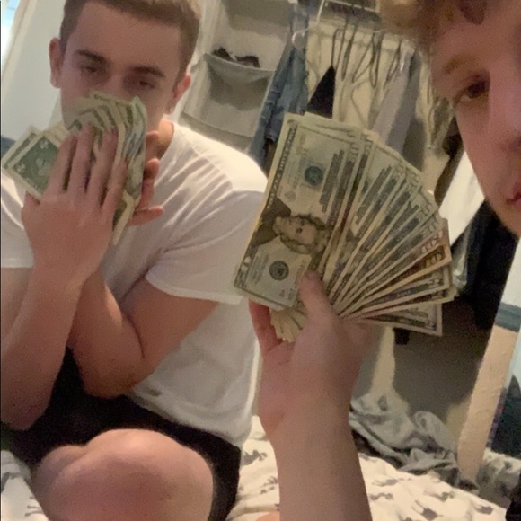 Meet your Posher, Rj - Picture 1 of 1